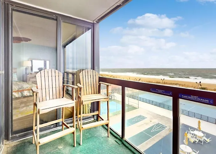 Adorable Beachfront With Balcony Incredible Views Pools & Game